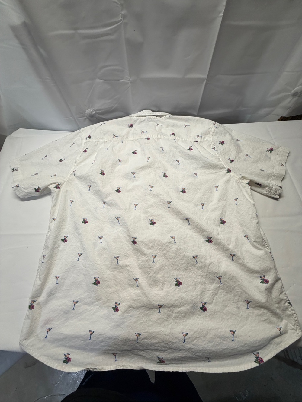 Tommy Bahama Men's Short Sleeve White Cocktail Hawaiian Shirt Size XL - Picture 3 of 9